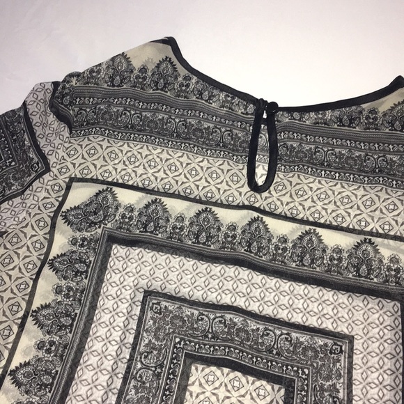 Sheer B&W Keyhole Blouse - Picture 3 of 6